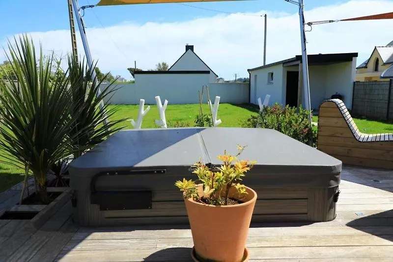 Holiday home Charmante Maison Avec Jardin Clos Sur Les Dunes De Sainte Marguerite Avec Spa En Option Landeda